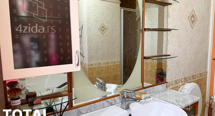 Petosoban stan | 4zida