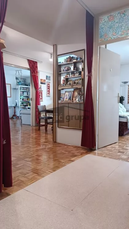 Trgovačka | 4zida.rs