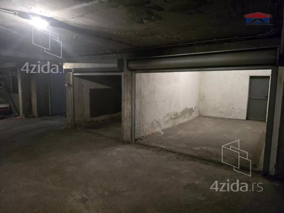 Garaža | 4zida