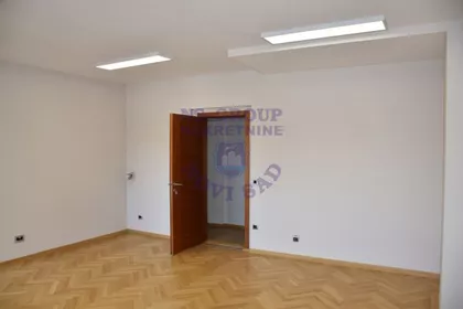 Sremska | 4zida.rs
