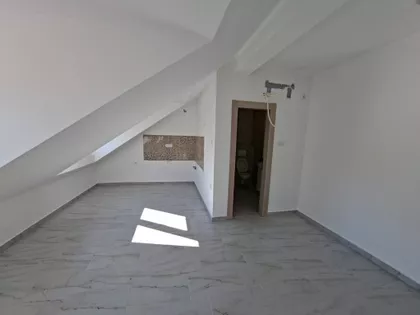 Kertvaroš | 4zida.rs