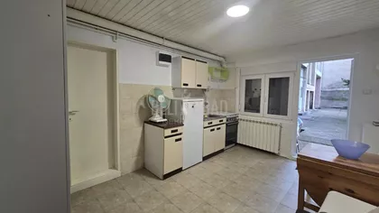 27. marta | 4zida.rs