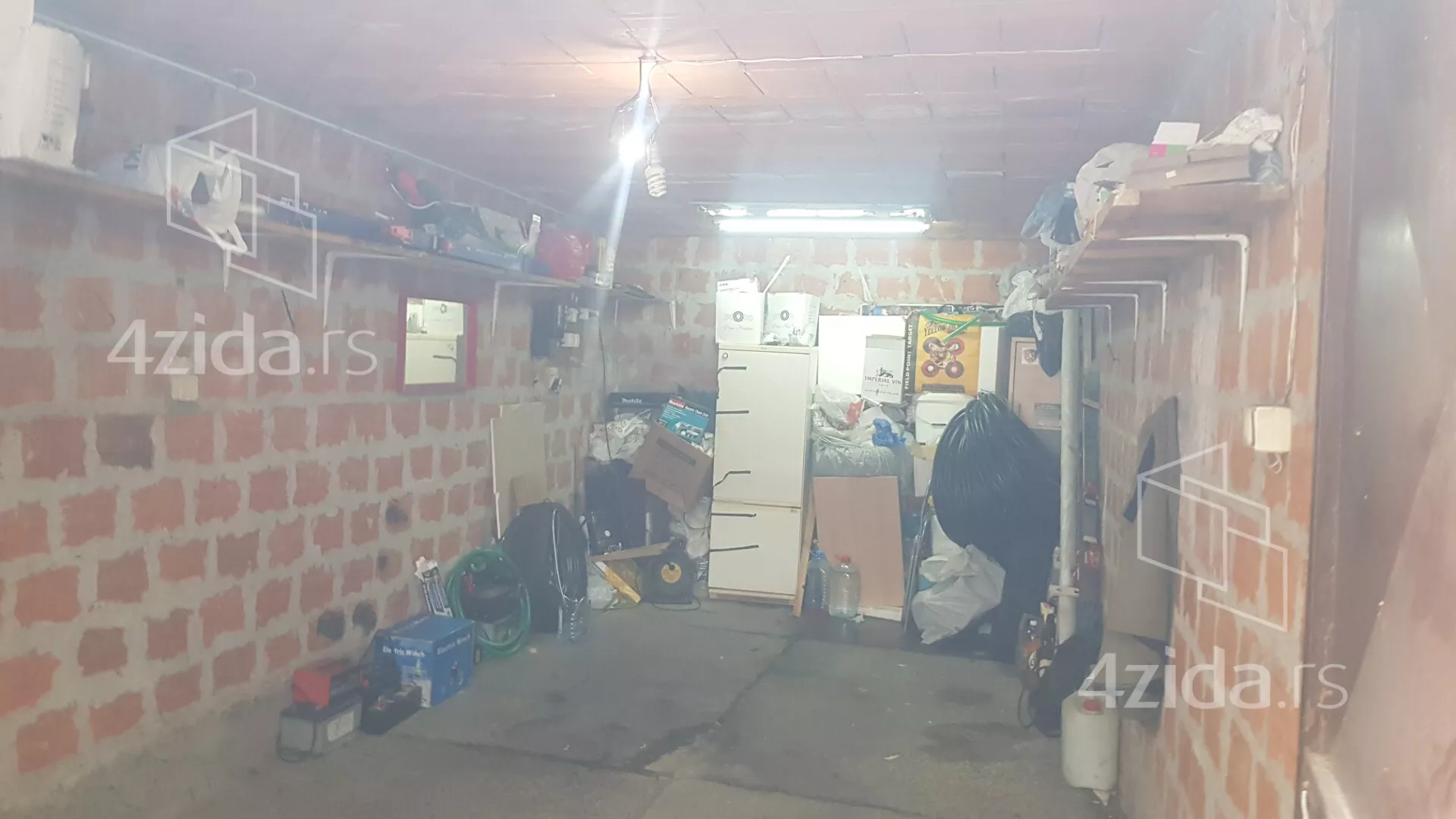 Garaža | 4zida