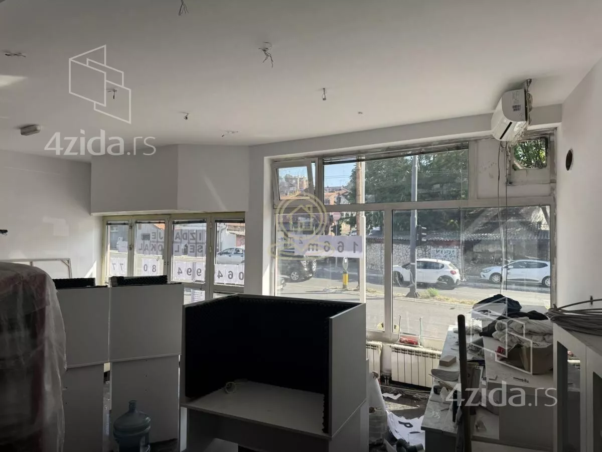 Lokal | 4zida