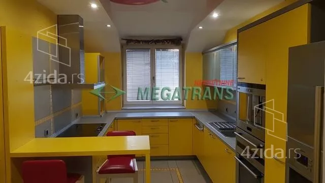 Petosoban stan | 4zida