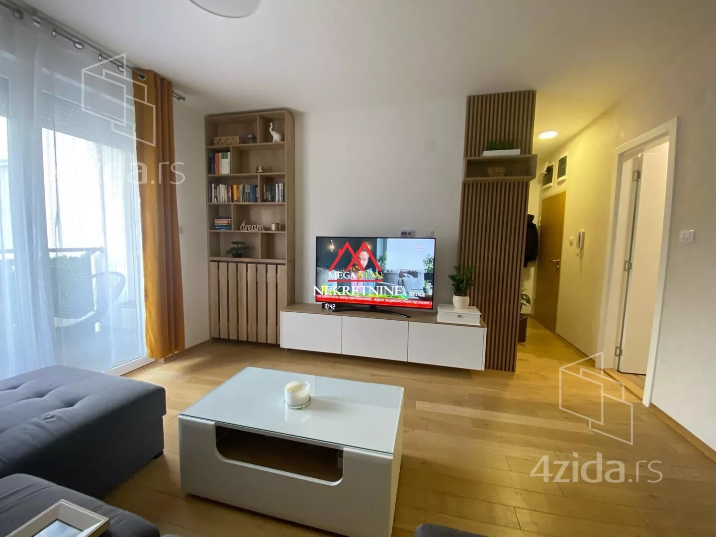 Jednoiposoban stan | 4zida