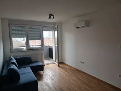 Teslino Naselje | 4zida.rs