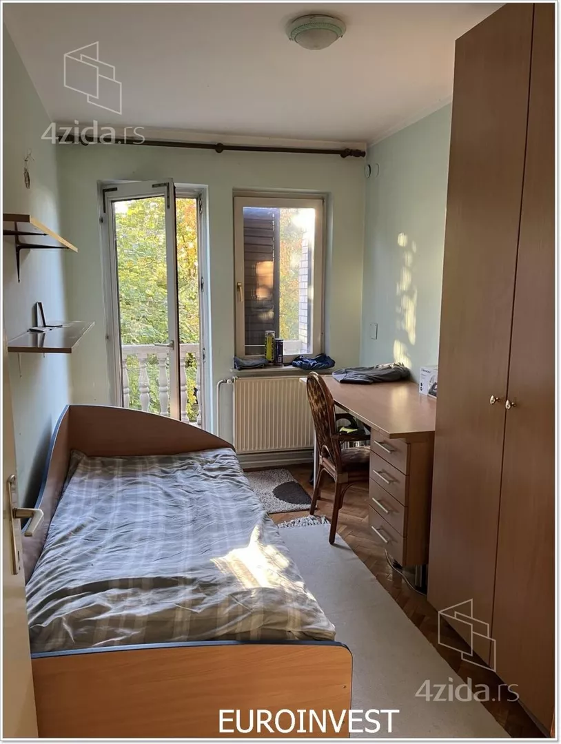 Troiposoban stan | 4zida