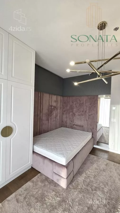 Petosoban stan | 4zida