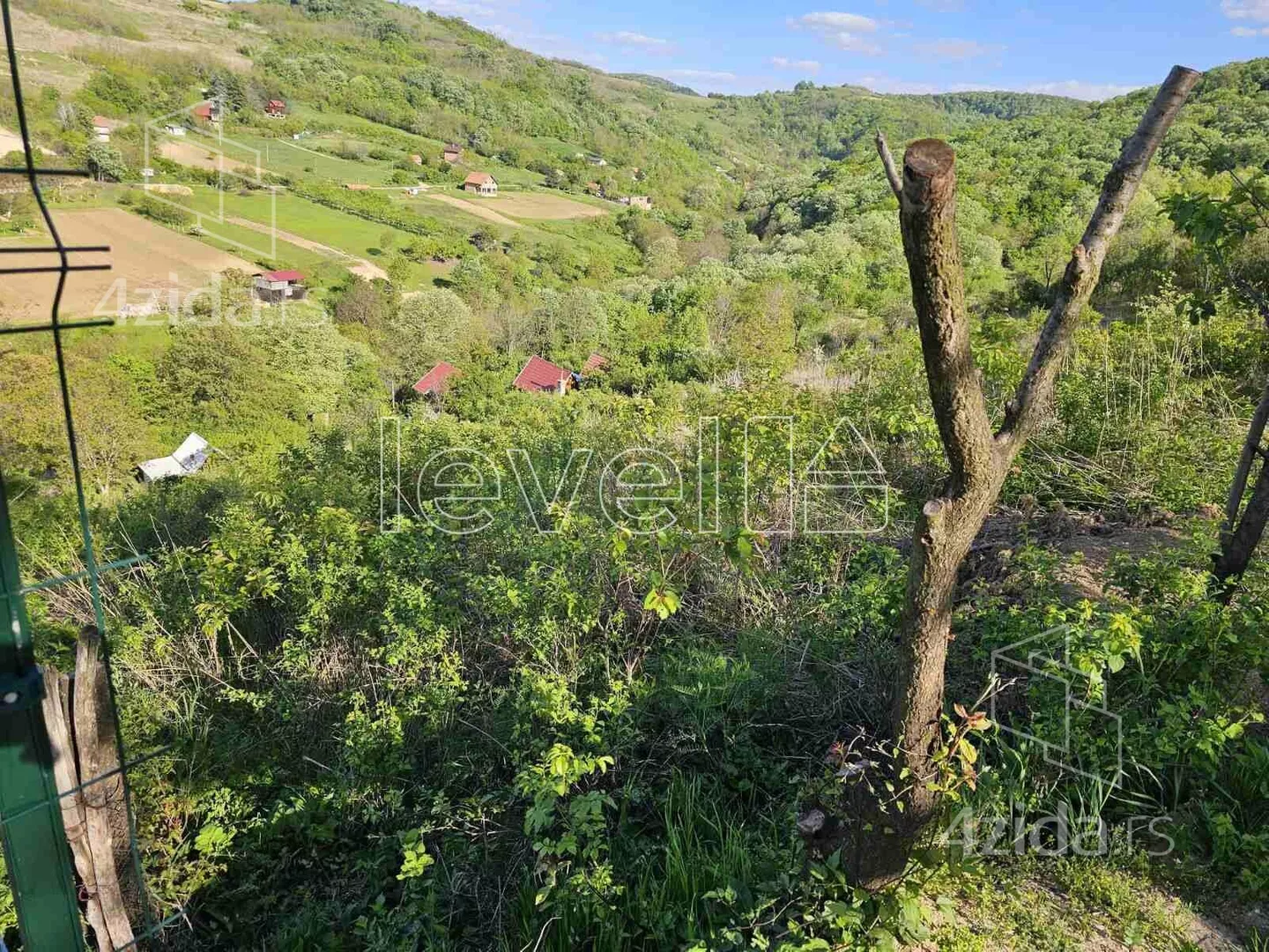 Plac | 4zida