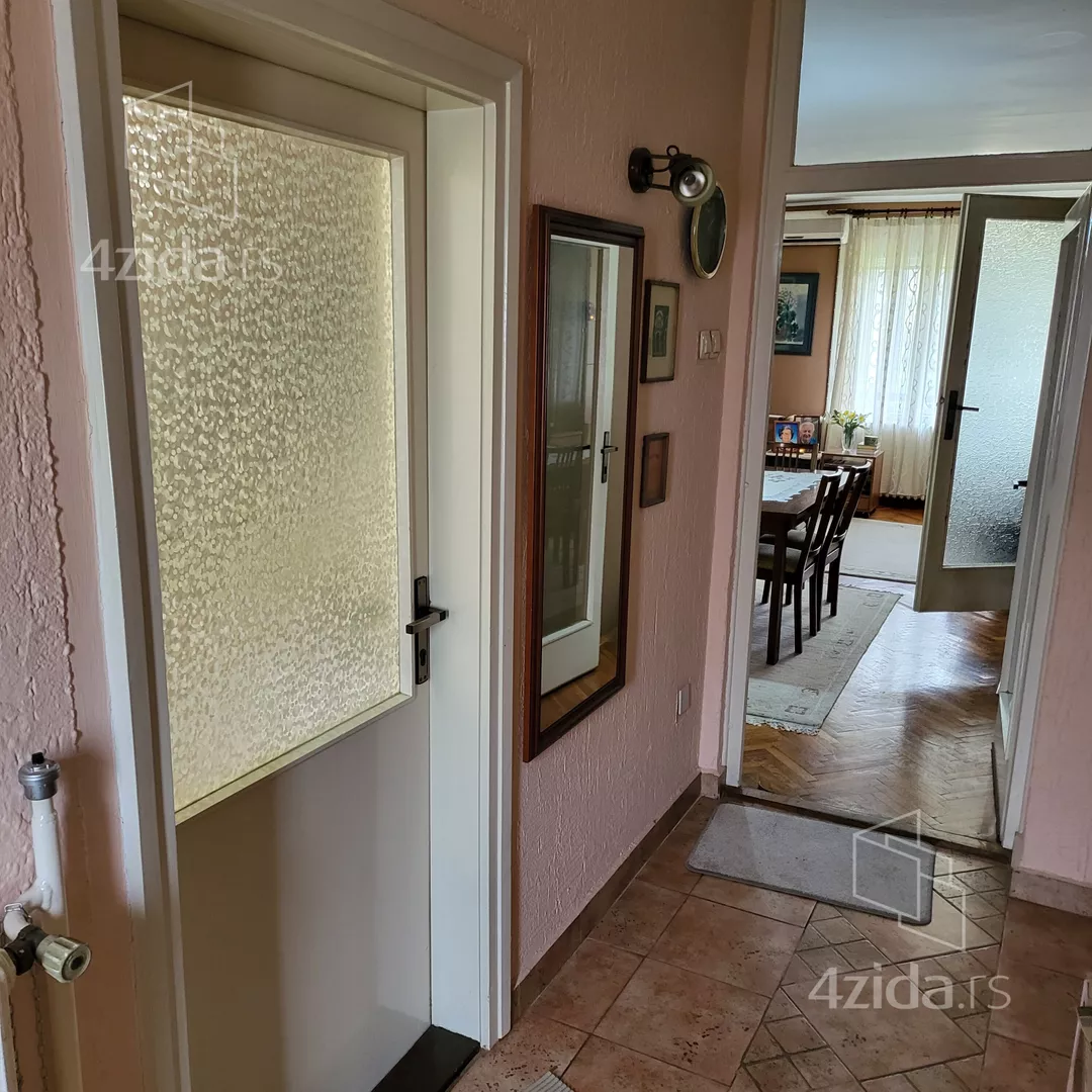 3-etažna kuća | 4zida