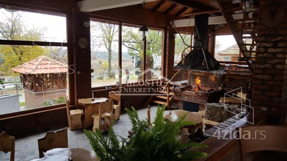 Ugostiteljski objekat | 4zida