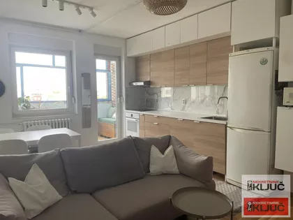 Bulevar Oslobođenja | 4zida.rs