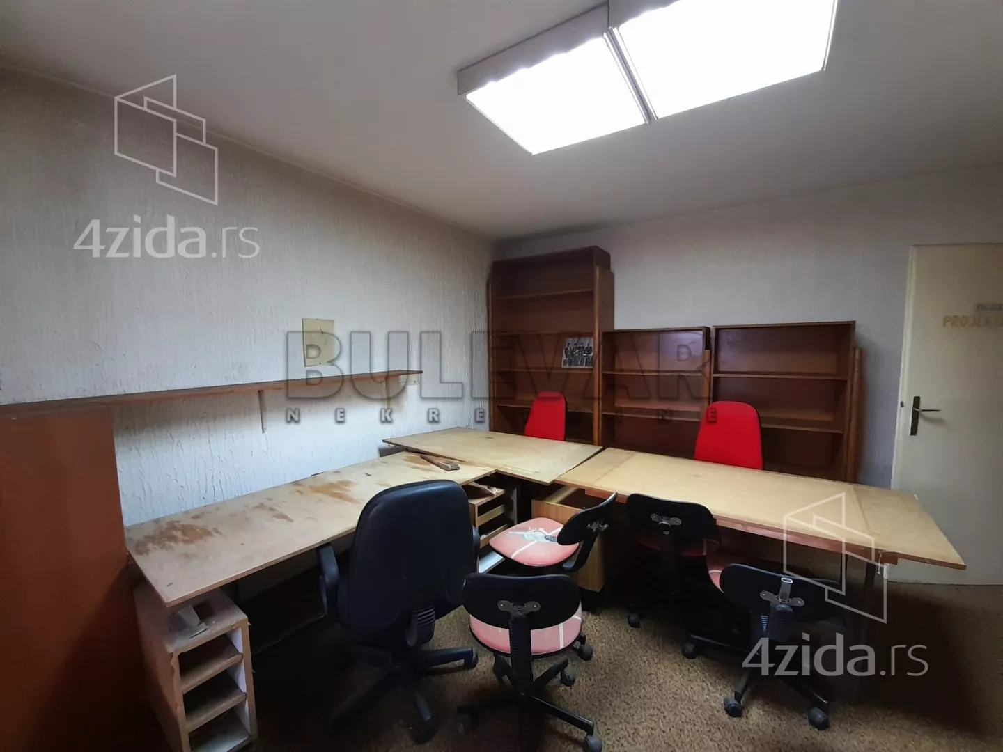 Lokal | 4zida