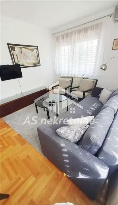 Južni Bulevar | 4zida.rs