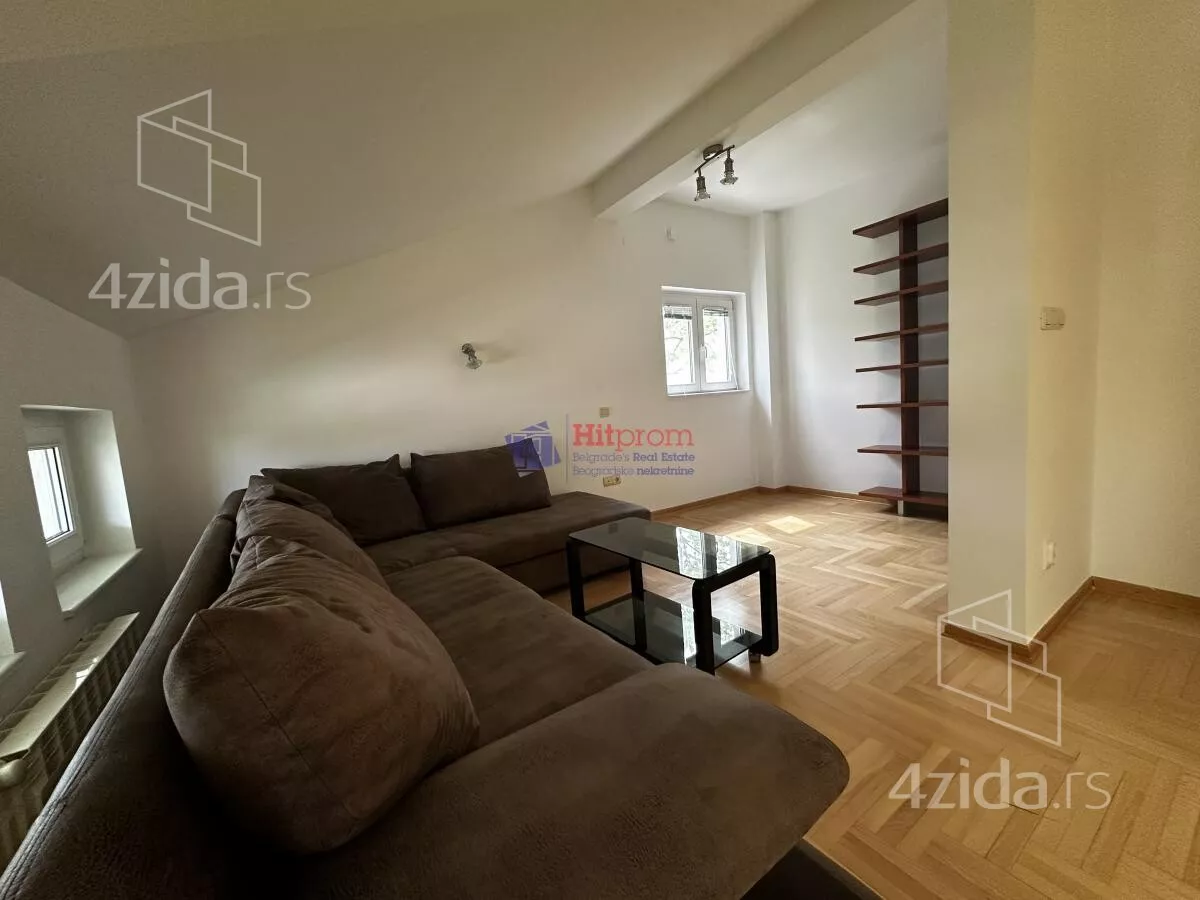 Šestosoban stan | 4zida