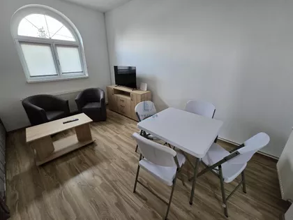 Dobrovoljačka | 4zida.rs