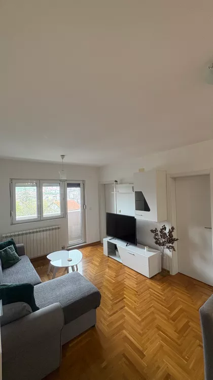 Jovanke Radaković 23B | 4zida.rs