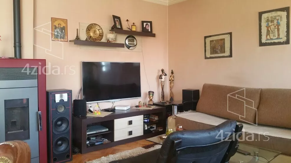 3-etažna kuća | 4zida