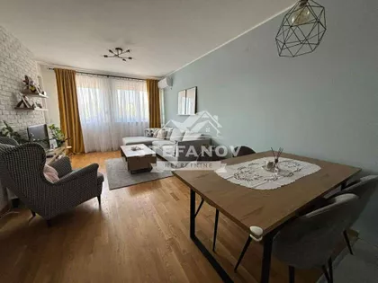 Mala Amerika | 4zida.rs