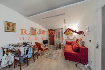 Mazuraniceva | 4zida.rs