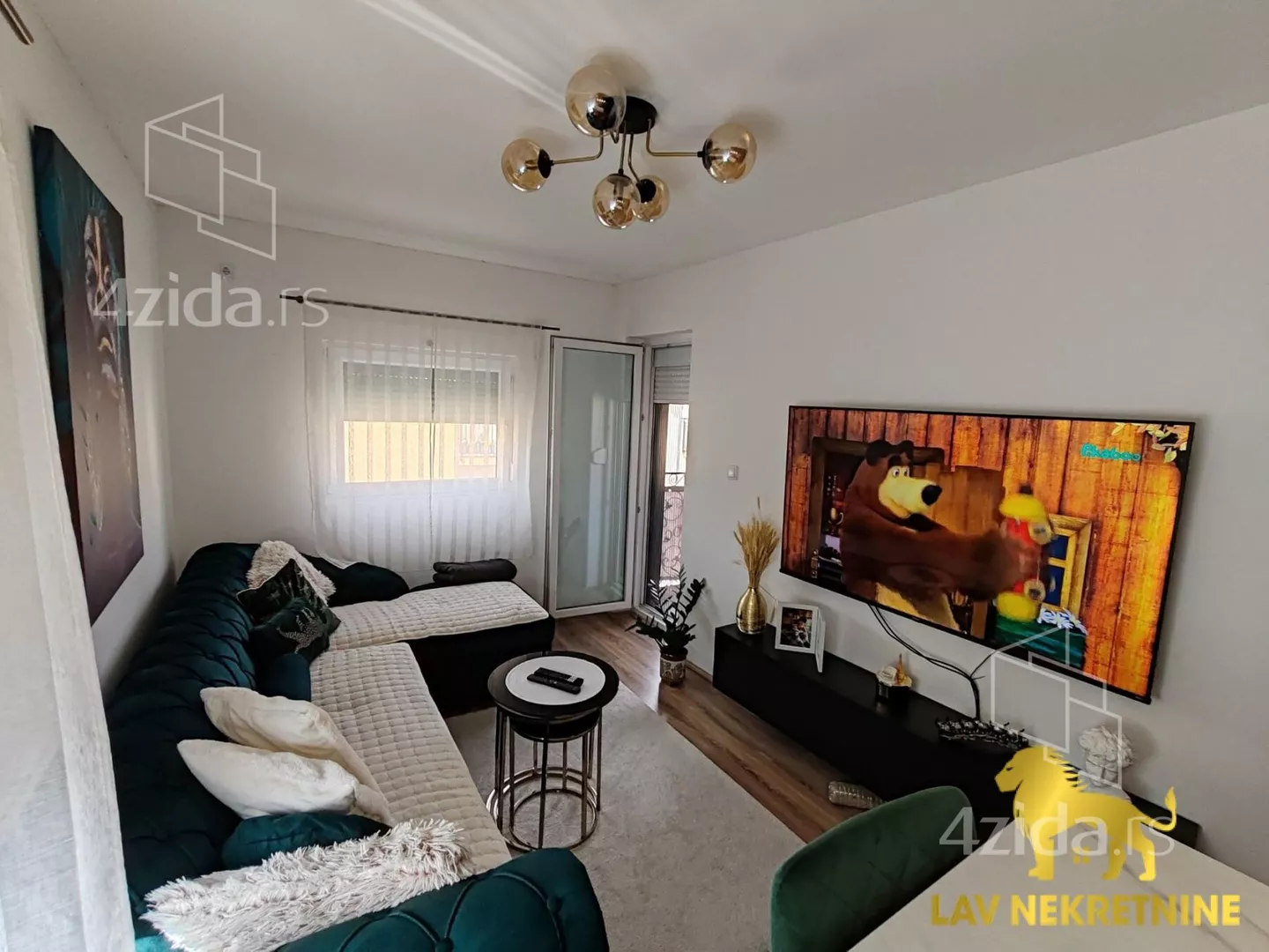 Jednoiposoban stan | 4zida