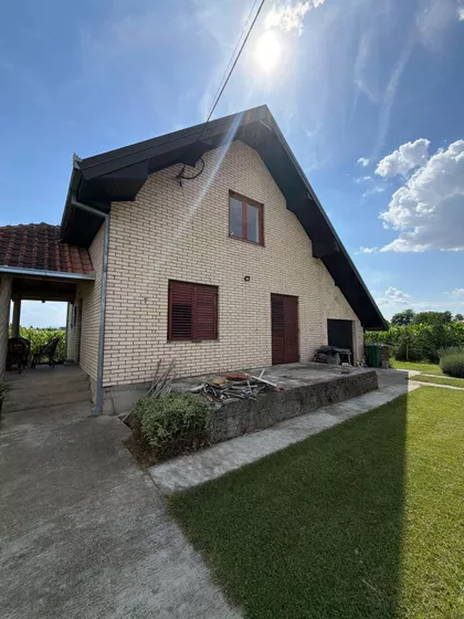Srpskih Vitezova 1 | 4zida.rs