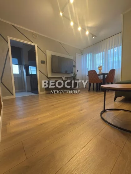 Ustanička | 4zida.rs