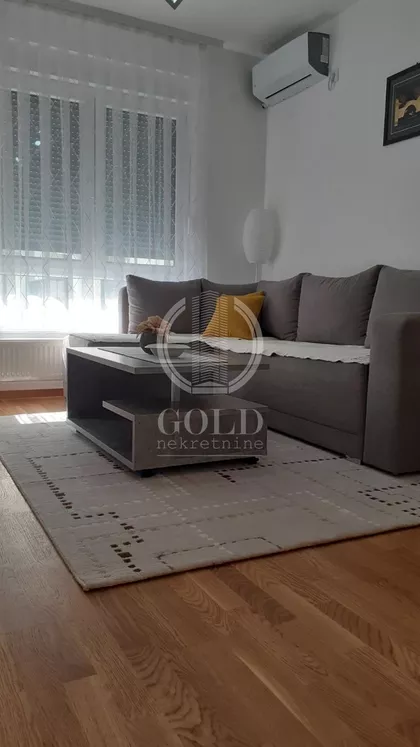 Aranj Janoša | 4zida.rs