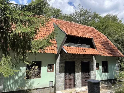 Okolne lokacije | 4zida.rs