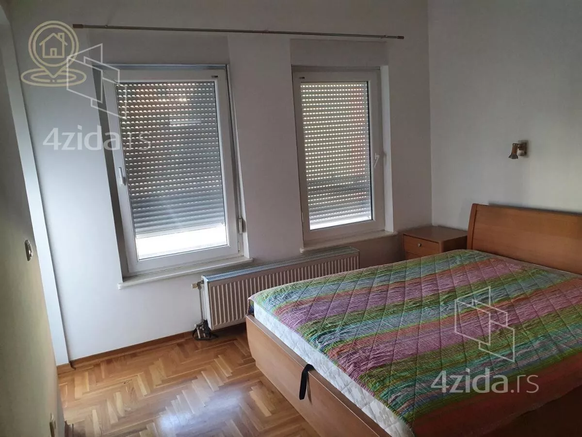 Petosoban stan | 4zida