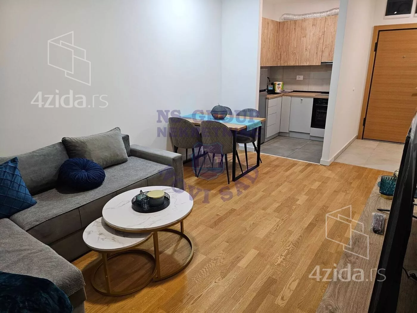 Jednoiposoban stan | 4zida