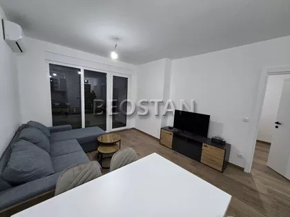 Cara Dušana | 4zida.rs