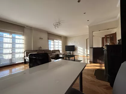 Pjarona de Mondezira (Tadeuša Košćuška) | 4zida.rs