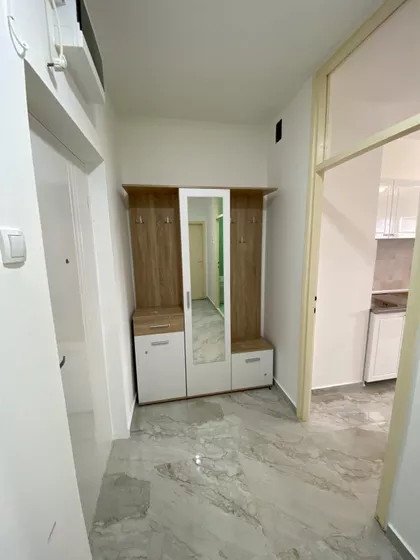 Benska Bara | 4zida.rs