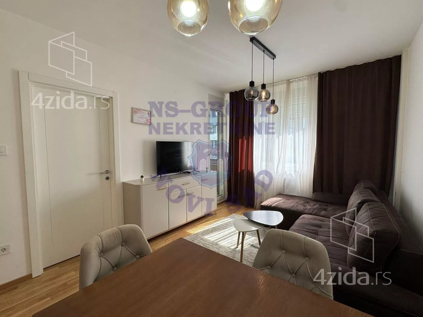 Jednoiposoban stan | 4zida