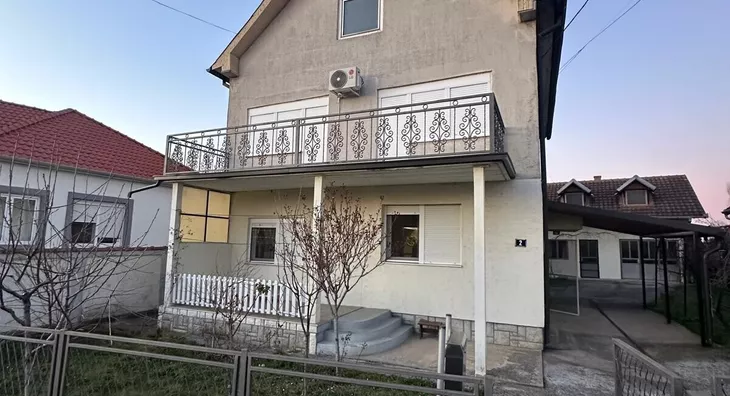 2-etažna kuća | 4zida