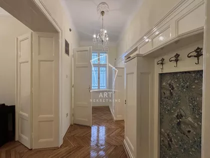 Venizelosova | 4zida.rs