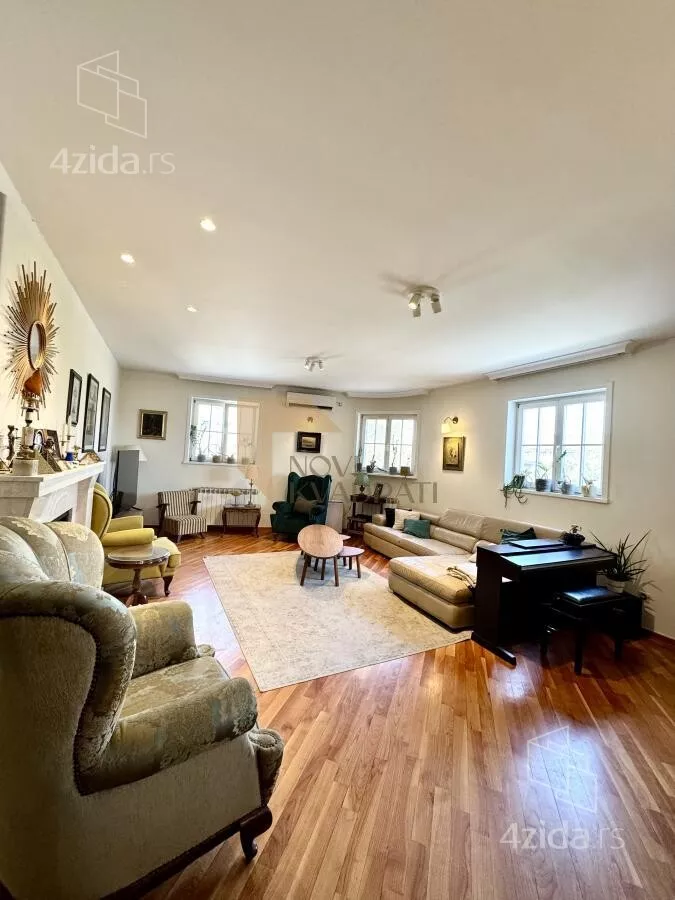 Petosoban stan | 4zida