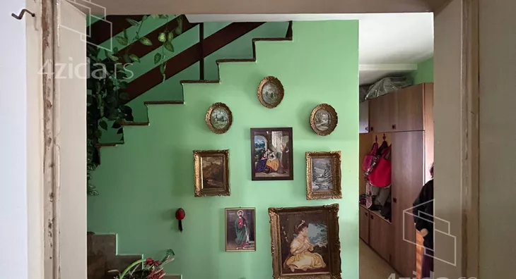 3-etažna kuća | 4zida