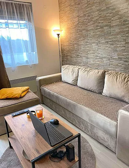 Umina Voda | 4zida.rs