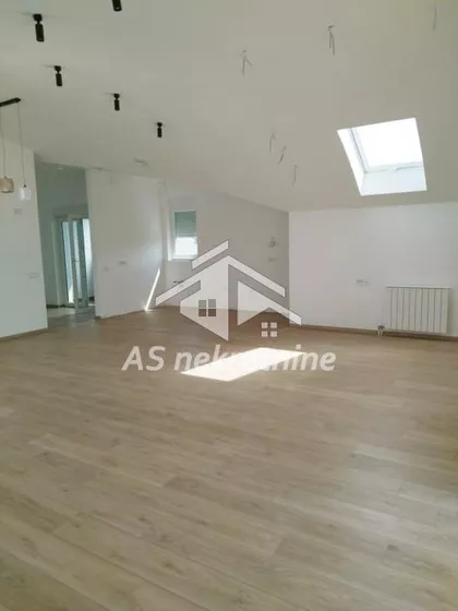 Lekino Brdo | 4zida.rs