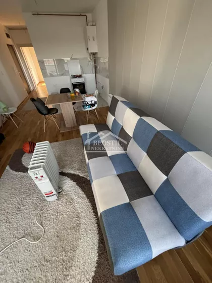 Karađorđeva | 4zida.rs