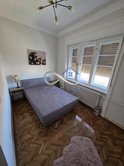 Grčkoškolska | 4zida.rs