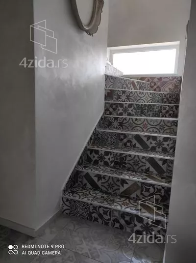 Šestosoban stan | 4zida