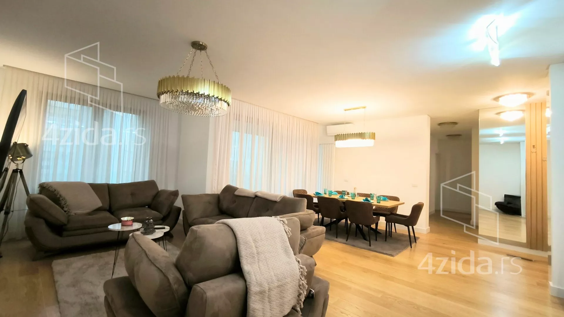 Trosoban stan | 4zida