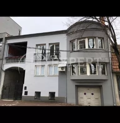 Lokal | 4zida