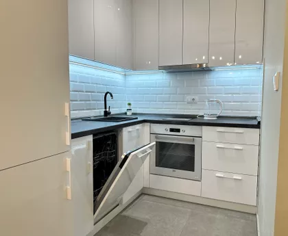 Cara Dušana | 4zida.rs