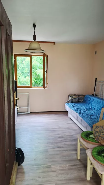 Krfska | 4zida.rs