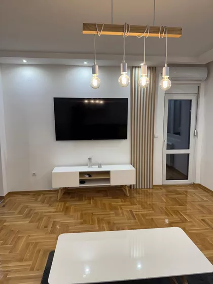 Lava Tolstoja 50 | 4zida.rs